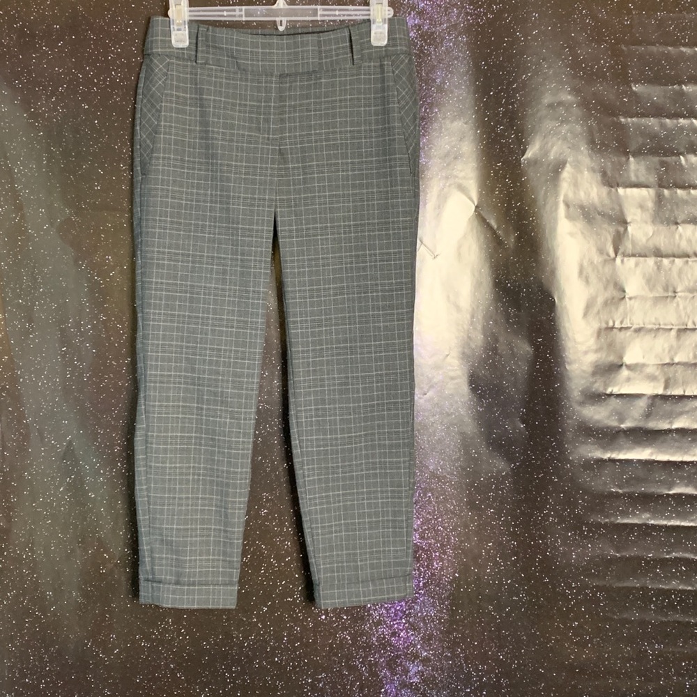 Loft- Marisa Straight Leg Dark Gray Plaid Capri 0P